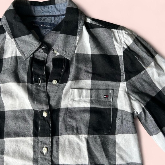 Tommy Hilfiger Tops - TOMMY HILFIGER BLACK & WHITE BUFFALO PLAID BUTTON UP WOMEN
SHIRT SMALL